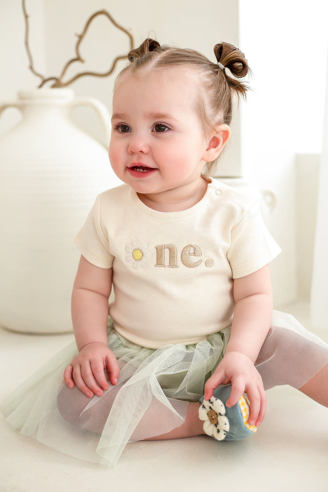 Daisy one Birthday Signature Bodysuit - embroidered