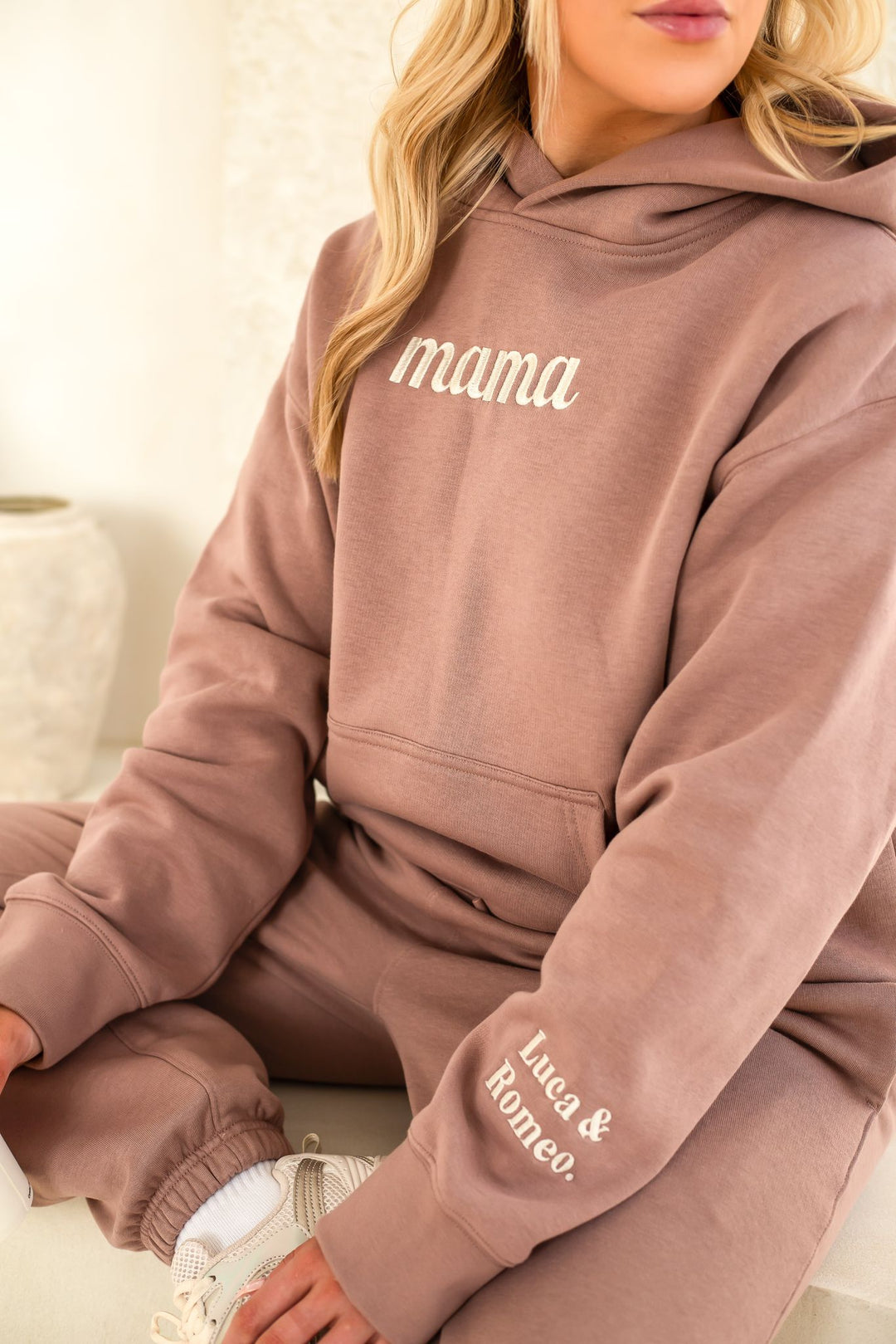 The mama Hoodie - Embroidery (Dolce Mauve)