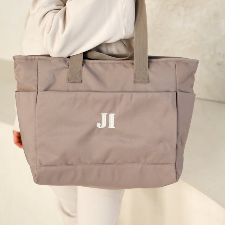 The initial everyday Bag - Embroidered