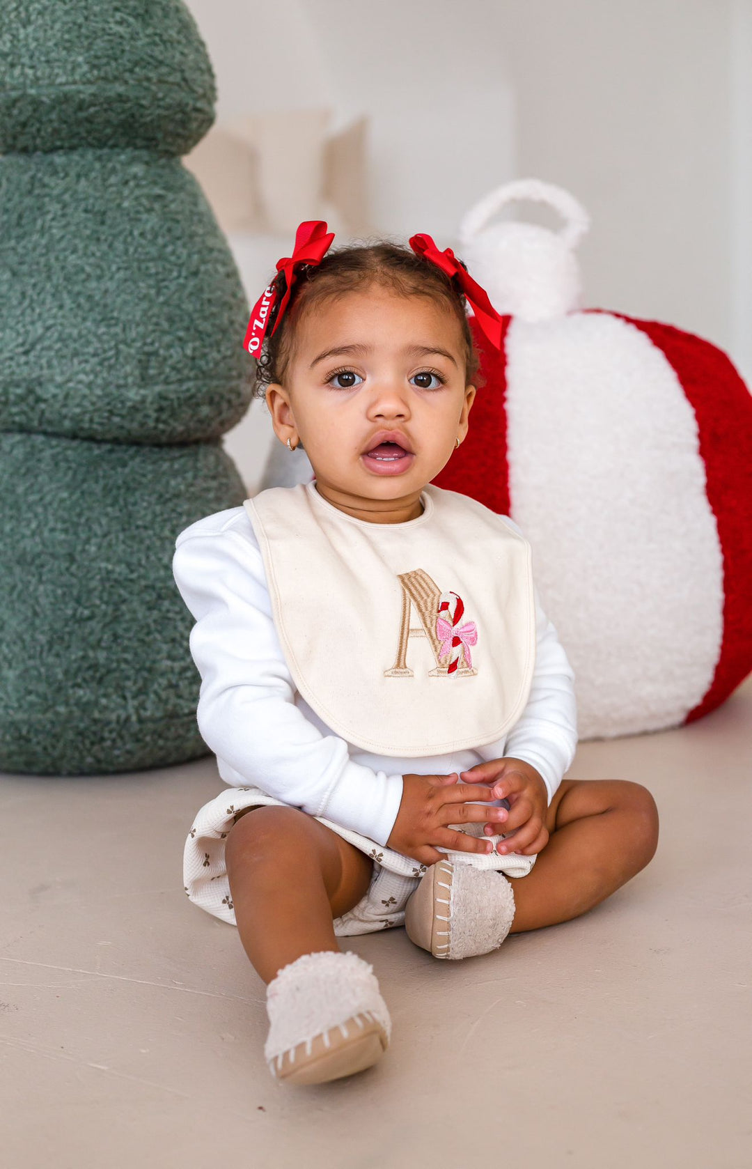 Candy Cane Initial Bib Signature - Embroidered