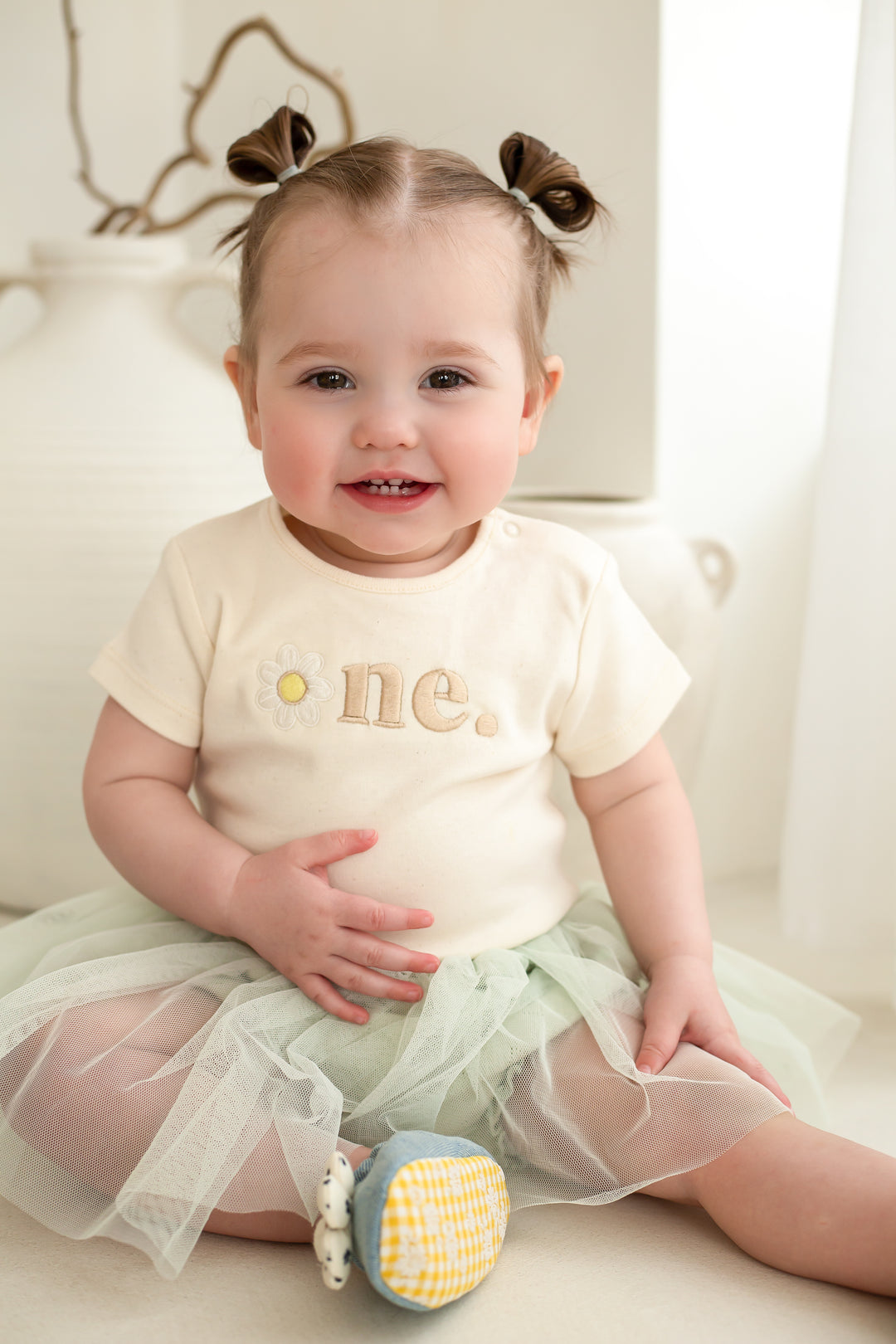 Daisy one Birthday Signature Bodysuit - embroidered