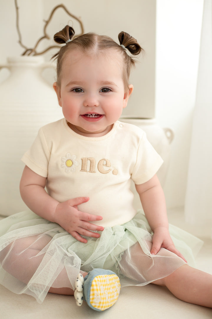 Daisy one Birthday Signature Bodysuit - embroidered