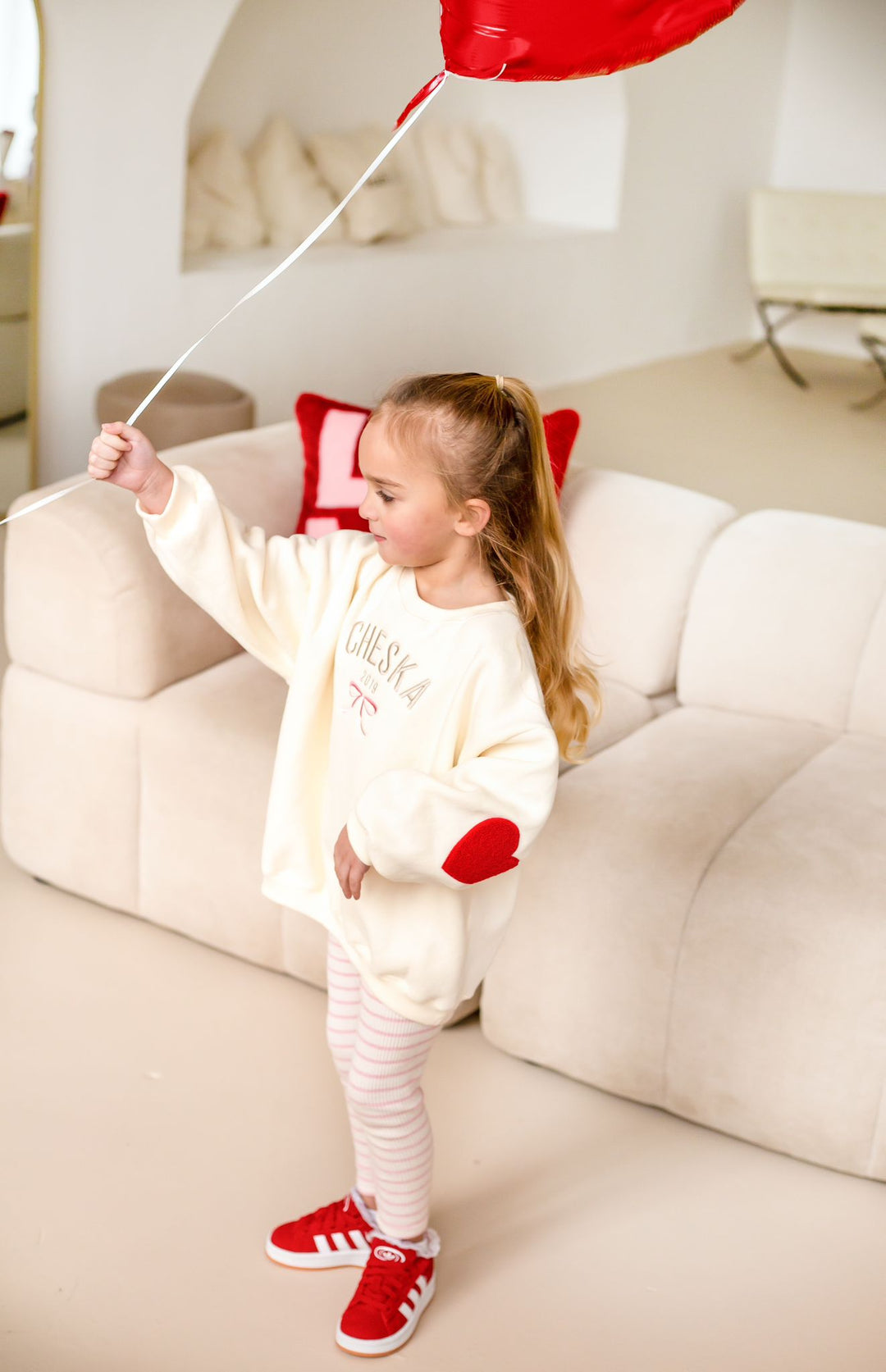 Fleece Vanilla Bow Sweatshirt - Embroidered