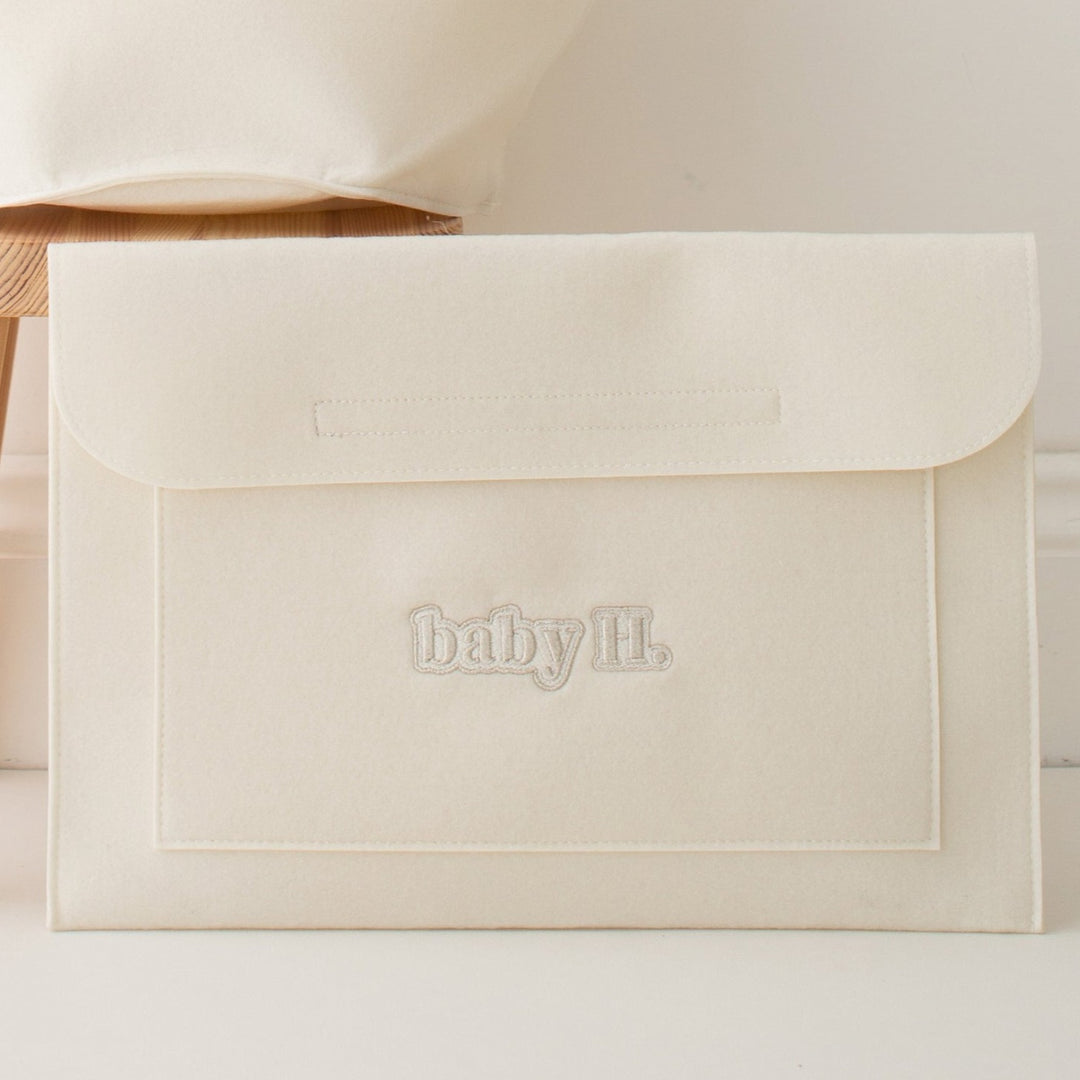 Pregnancy Notes Holder