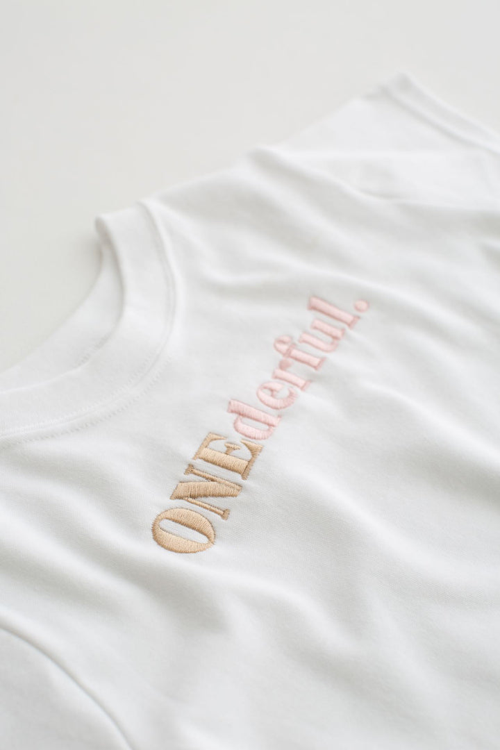 ONEderful classic Tshirt - Embroidered